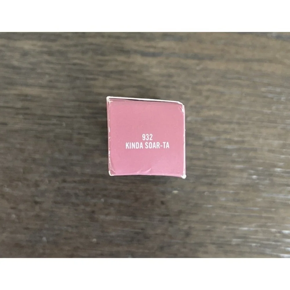 Mac Powder Kiss Lipstick 932 KINDA SOAR TA Discontinued Color BRAND NEW BOX